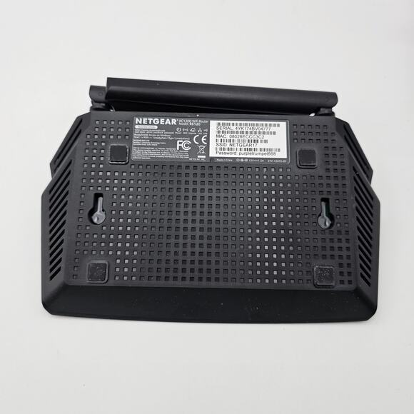 Netgear AC1200 R6120 Black USB Port Wireless Dual-Band Wi-Fi 5 Router Box - Picture 2 of 6